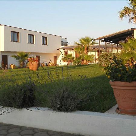 Lido Impero Hotel Massafra Exterior photo