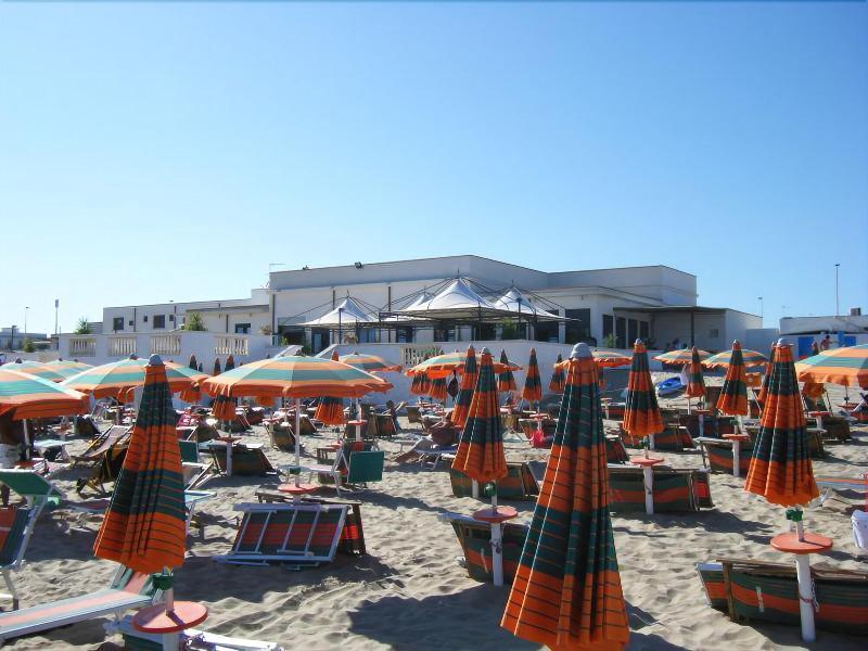 Lido Impero Hotel Massafra Exterior photo